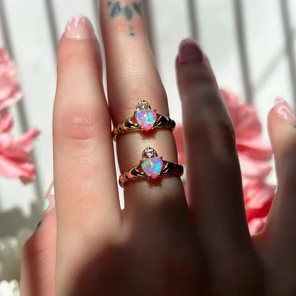 Opal Claddagh Ring Rose Gold Filled 14k - Picture 3 of 3